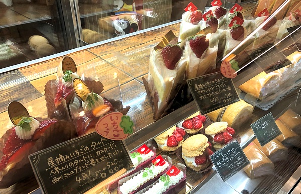 奈良 大和八木駅のケーキ屋 やさい菓子工房ココアイ で 一人旅のおやつを買う